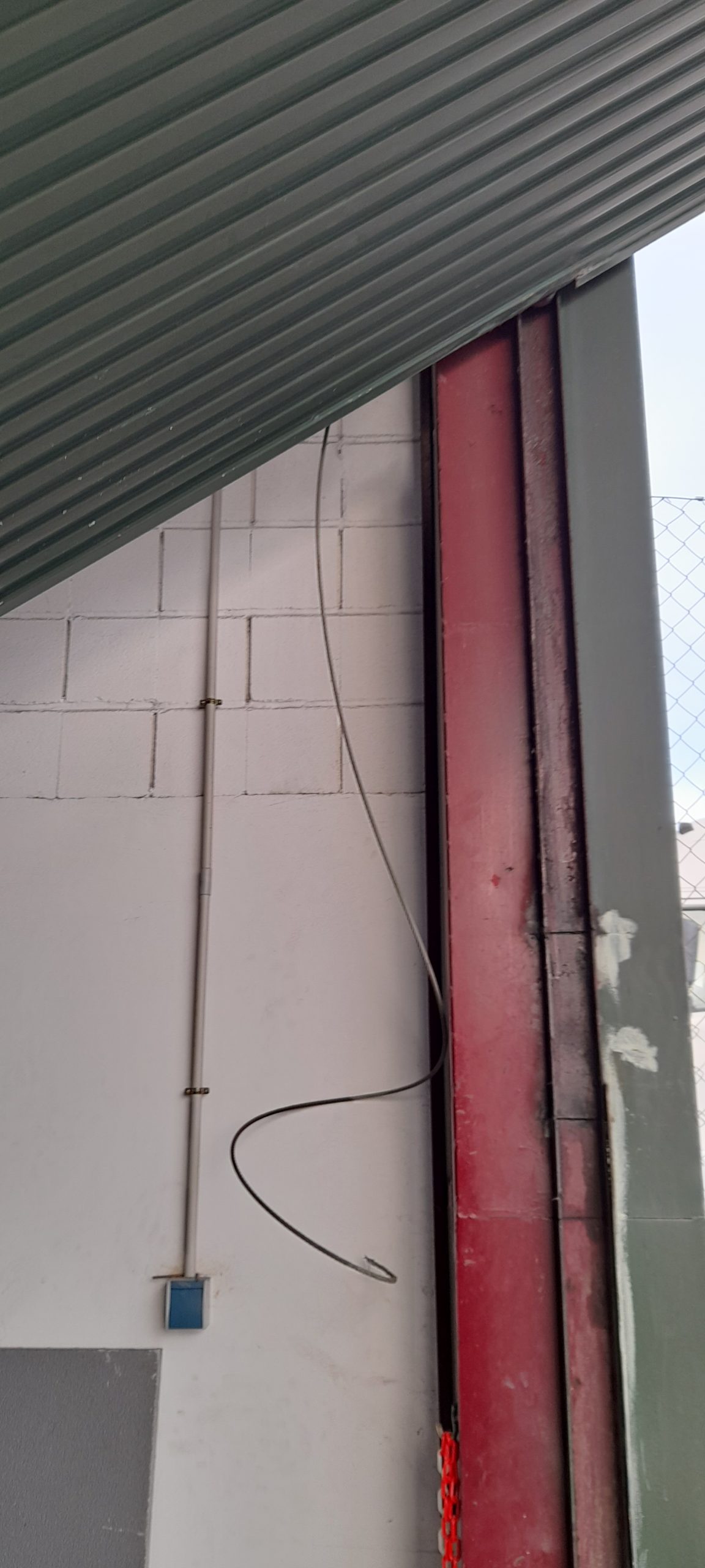 Trabajos Reparacion Porton Nave para CMS 2015 en Motril (granada)